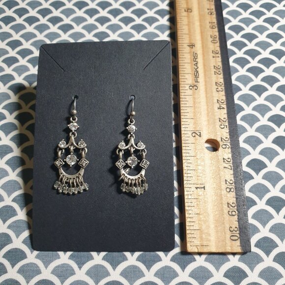 Vintage Silver Tone Chandelier Earrings Crystal Accents Delicate Dangles Bali - Picture 3 of 4